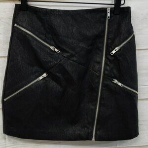 𝅺MUSTARD Seed Faux Leather Skirt with Zippers Size Medium